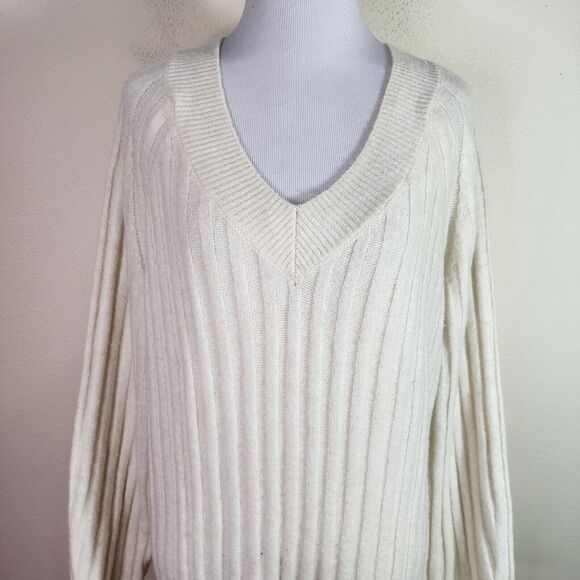 H&M Women's Long Wool blend Rib Sweater Dress Ivory Size Small Midi Long Sleeve - Picture 3 of 7